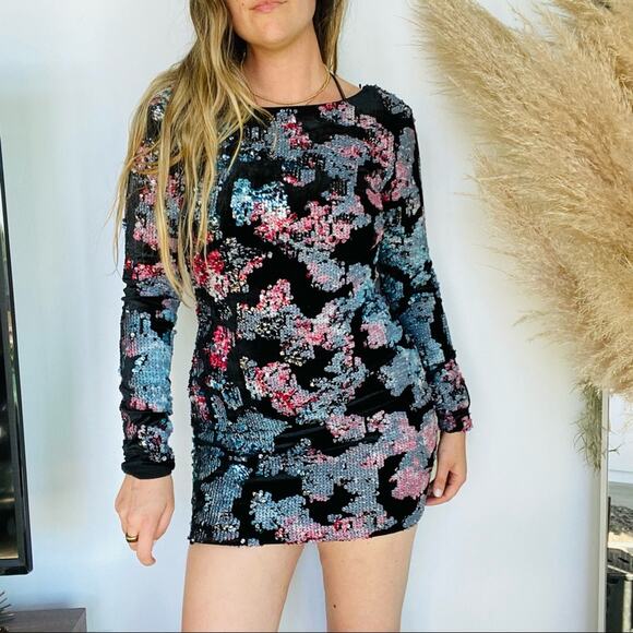 DRESS THE POPULATION Pastel Floral Sequin Black Velvet Backless Mini Dress S - Picture 2 of 10